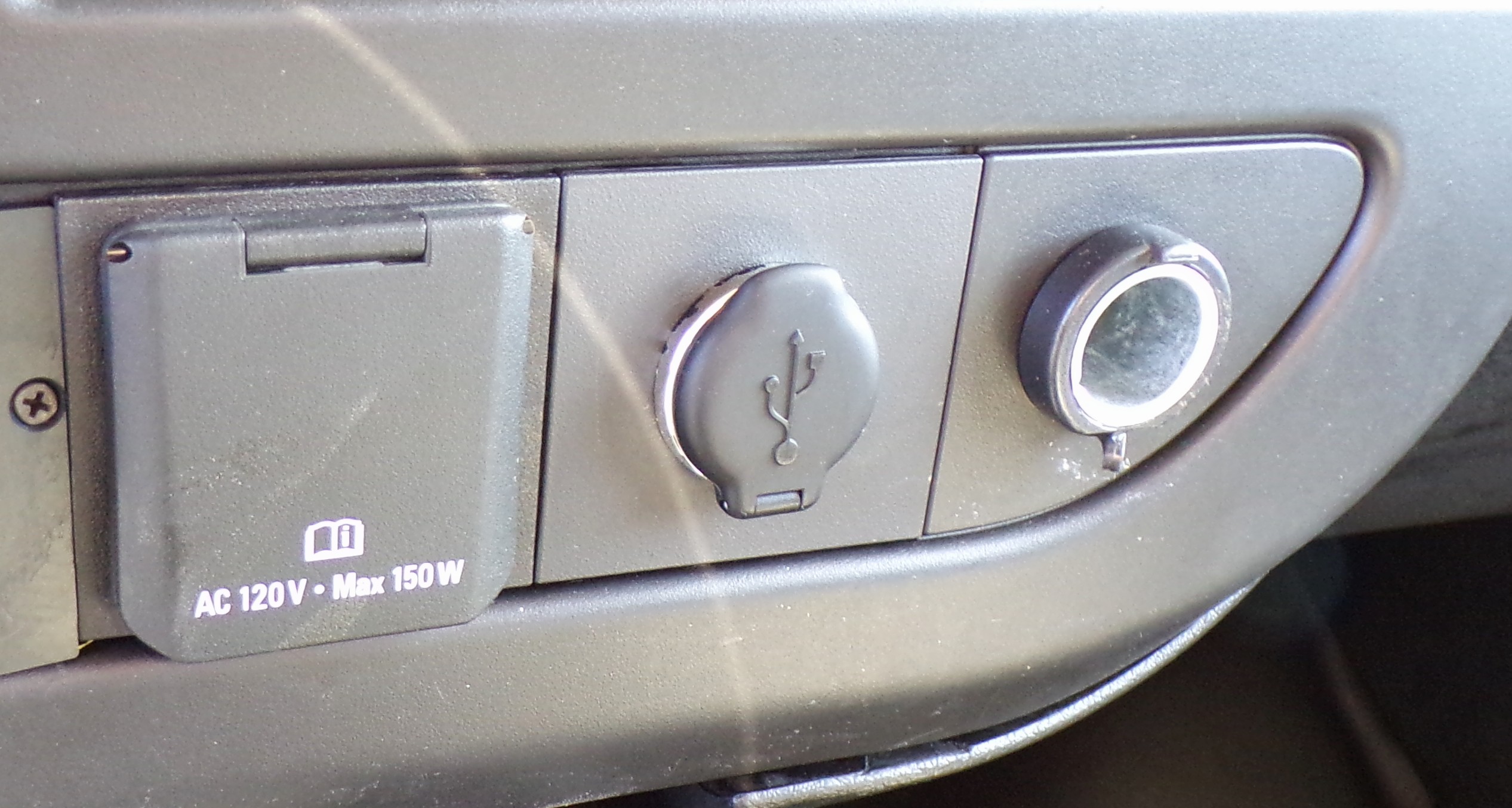 Used 2020 Chevrolet Express 3500 RWD image 12