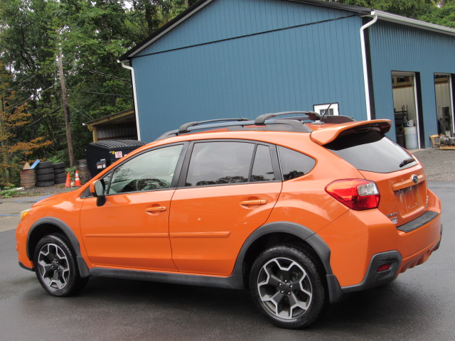 Used 2014 Subaru XV Crosstrek 2.0i Limited AWD/4WD image 6