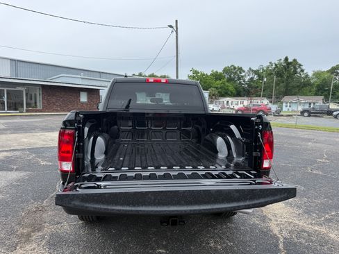 Used 2024 RAM 1500 4x4 Crew Cab Classic Tradesman image 4