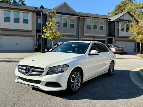 Used 2016 Mercedes-Benz C 300 image 1