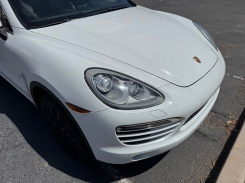 Used 2014 Porsche Cayenne AWD/4WD image 10