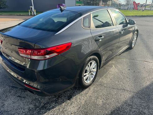 Used 2018 Kia Optima LX image 4