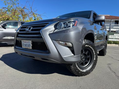 Used 2018 Lexus GX 460 image 7