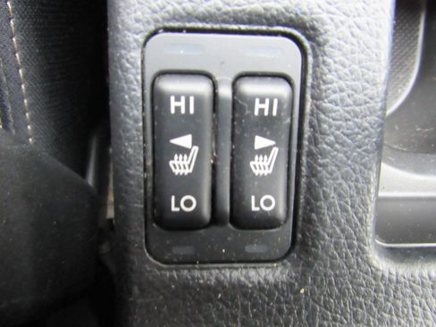 Used 2015 Subaru XV Crosstrek 2.0i Premium image 23