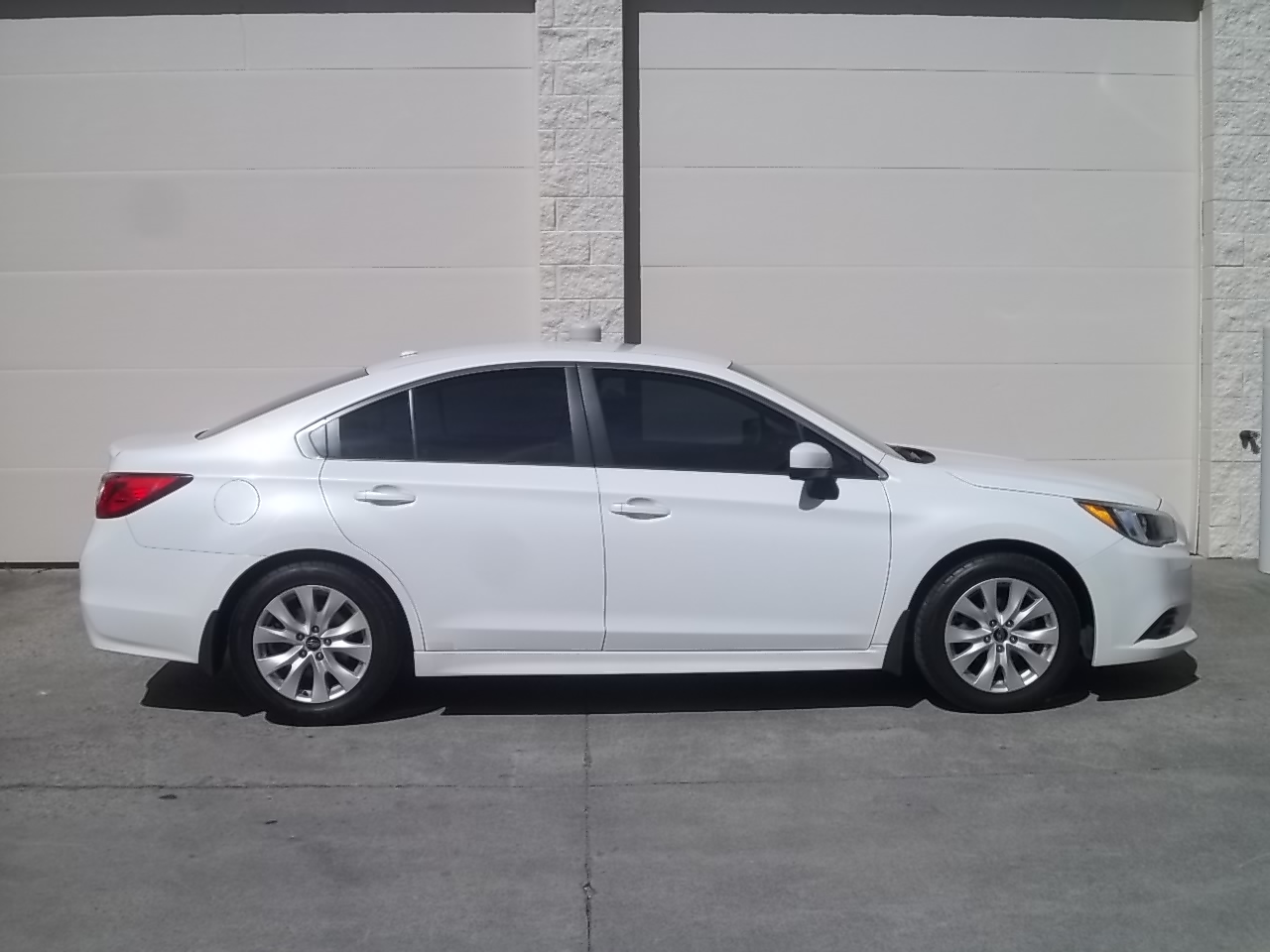 Used 2015 Subaru Legacy 2.5i Premium AWD/4WD image 9