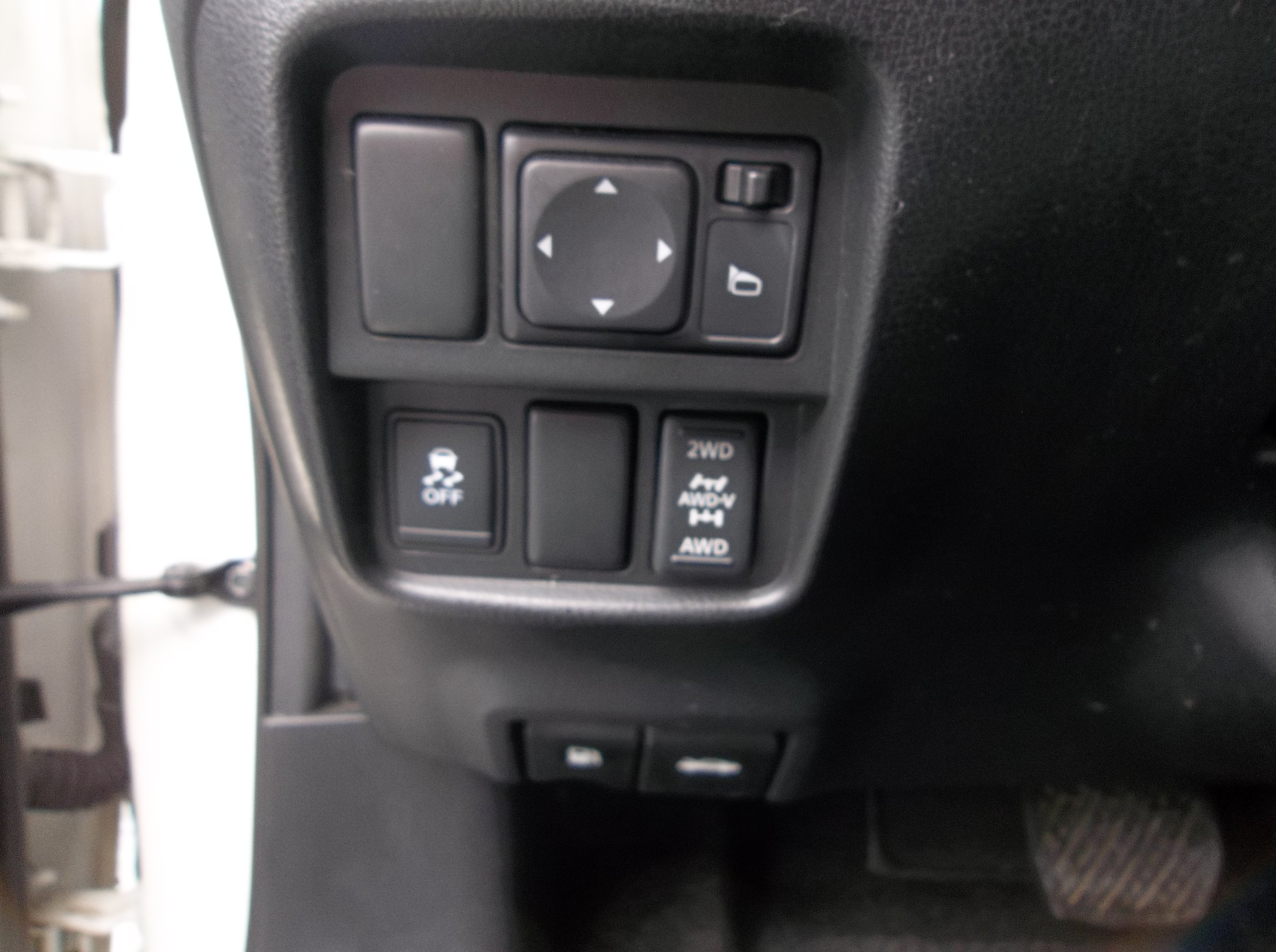 Used 2013 Nissan Juke AWD image 6