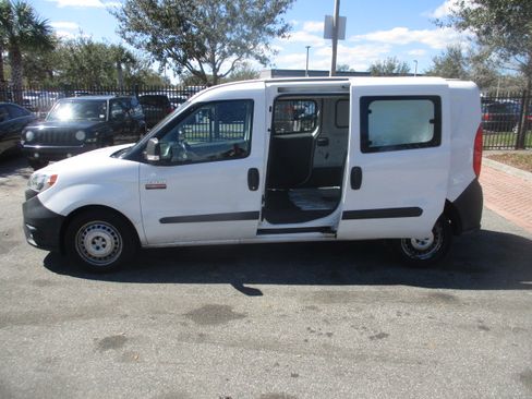 Used 2017 RAM ProMaster City Tradesman image 14