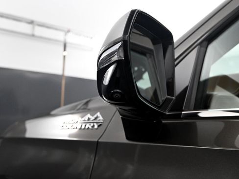 Used 2021 Chevrolet Tahoe High Country image 15