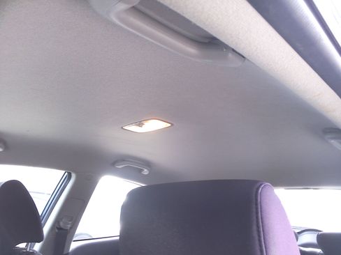 Used 2010 Hyundai Accent GS image 25