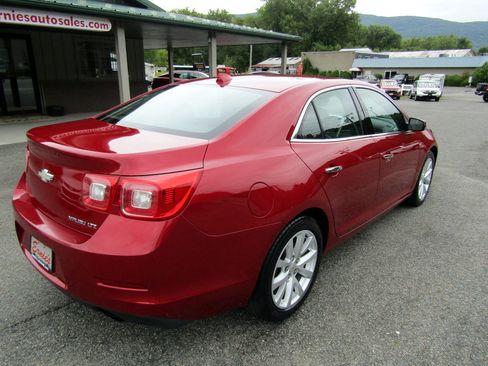 Used 2014 Chevrolet Malibu LTZ FWD image 3