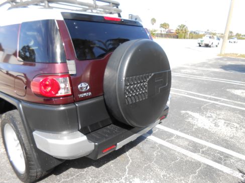 Used 2007 Toyota FJ Cruiser image 4