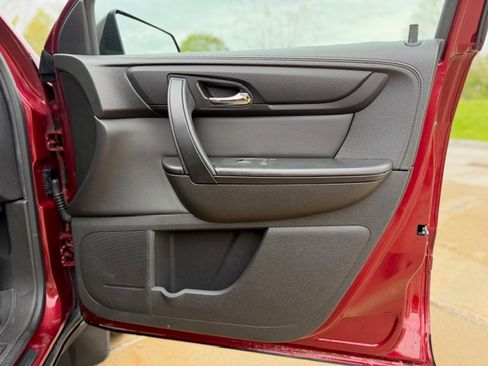 Used 2015 GMC Acadia FWD SLE w/ SLE-2 image 16