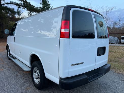 Used 2023 Chevrolet Express 2500 image 6