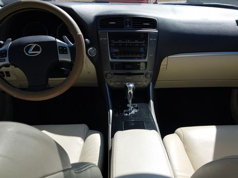 Used 2012 Lexus IS 250 Premium image 18