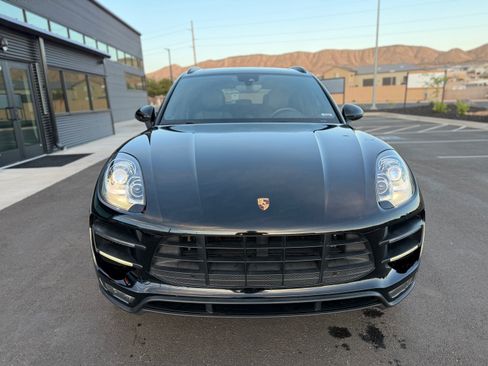 Used 2017 Porsche Macan Turbo AWD/4WD image 9