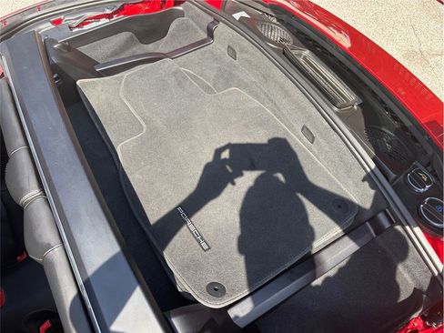 Used 2018 Porsche 911 Targa 4 GTS image 43