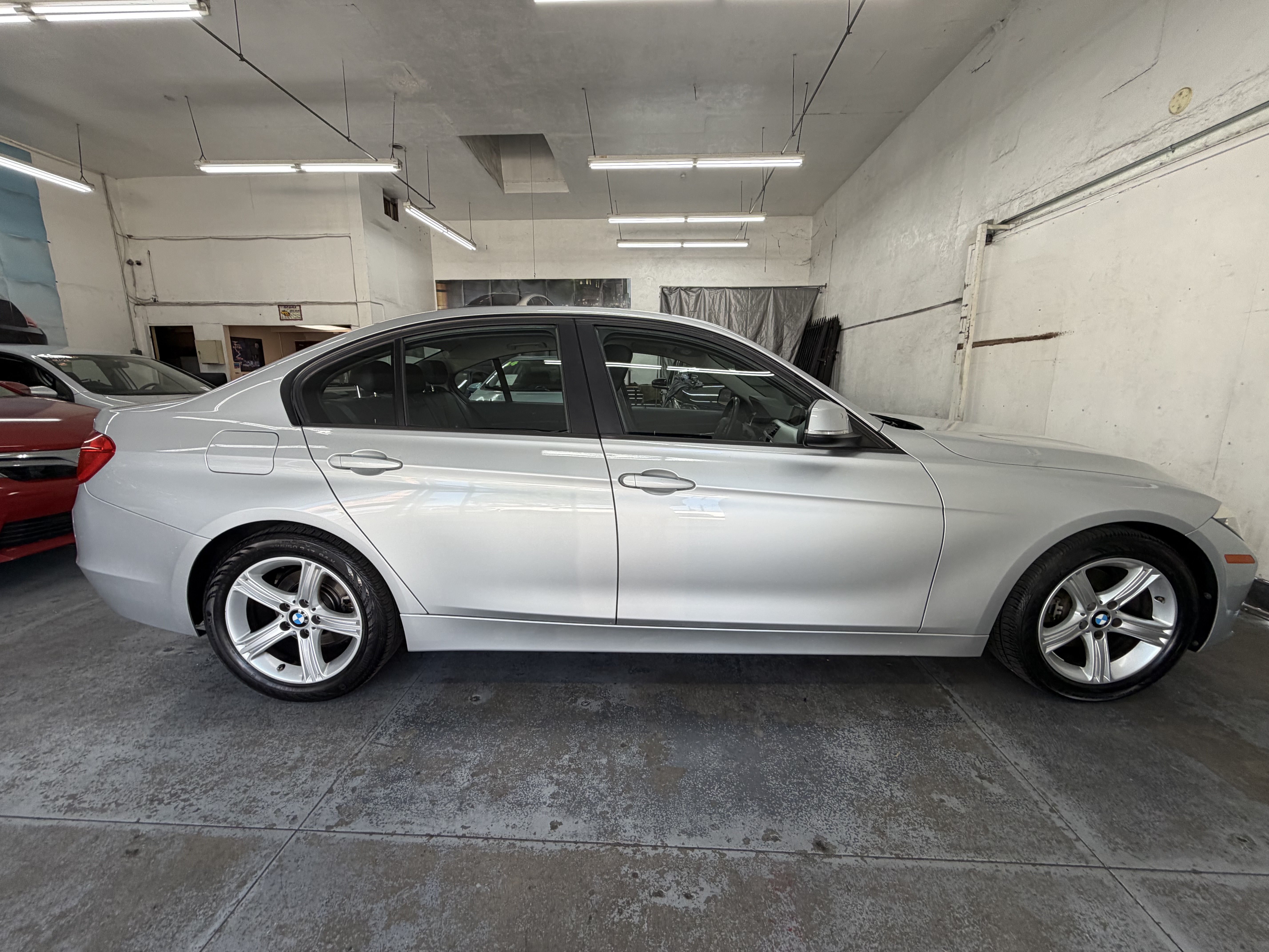 Used 2014 BMW 320i Sedan RWD image 7
