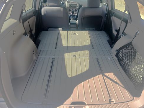 Used 2006 Toyota Matrix XR image 21