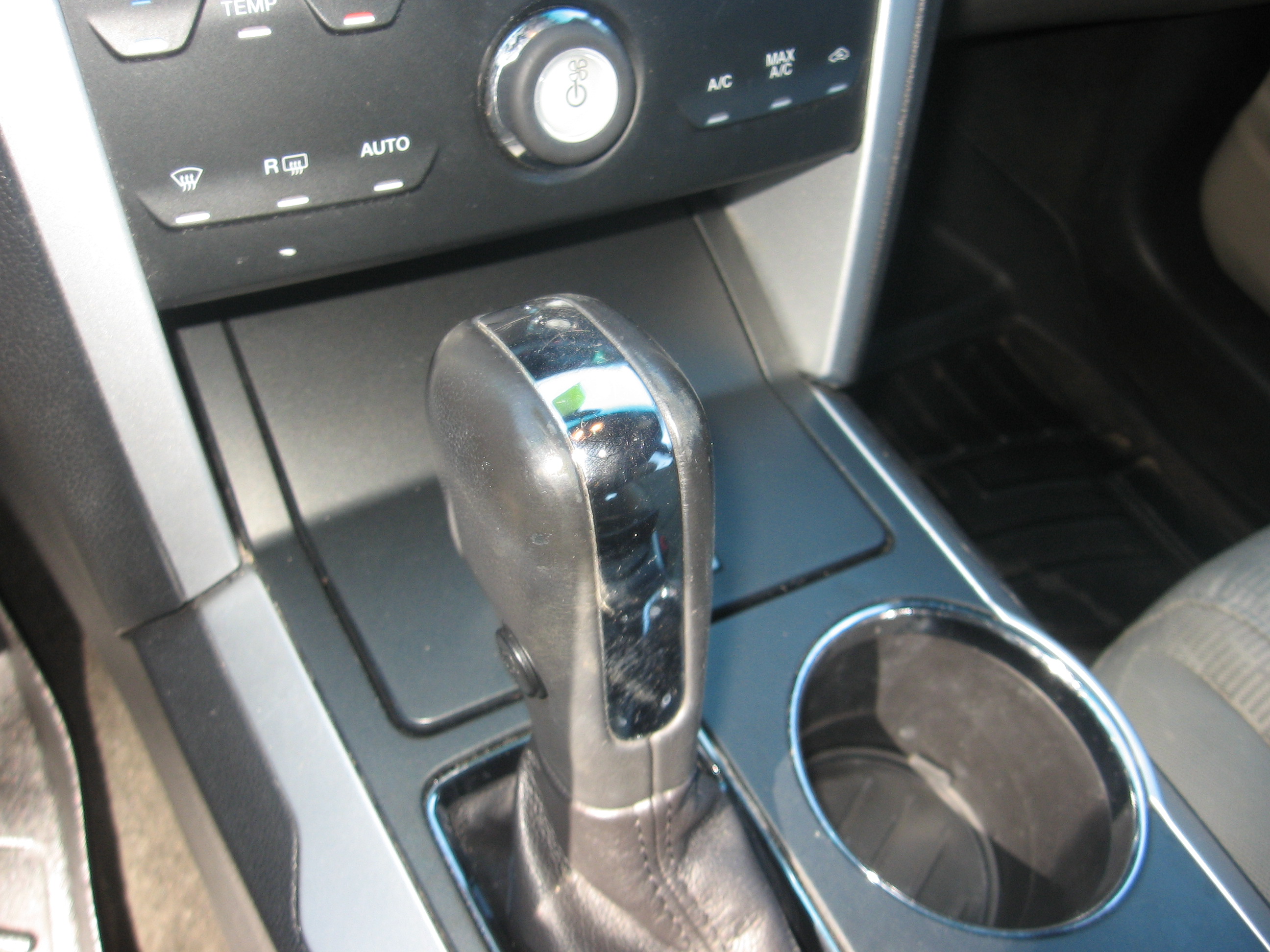 Used 2013 Ford Explorer XLT FWD image 11