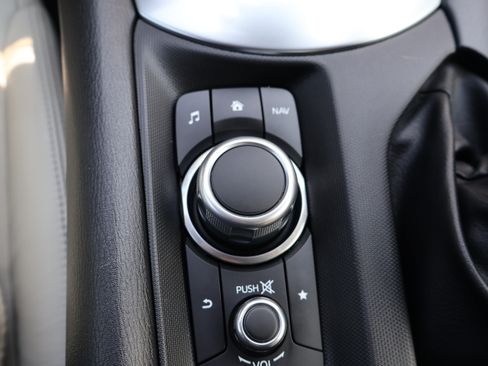 Used 2021 MAZDA MX-5 Miata RF Grand Touring image 25