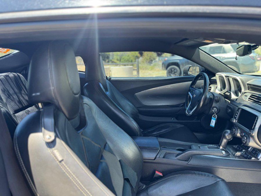 Used 2014 Chevrolet Camaro LT RWD image 15