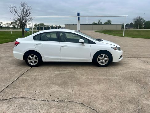 Used 2013 Honda Civic Natural Gas image 4
