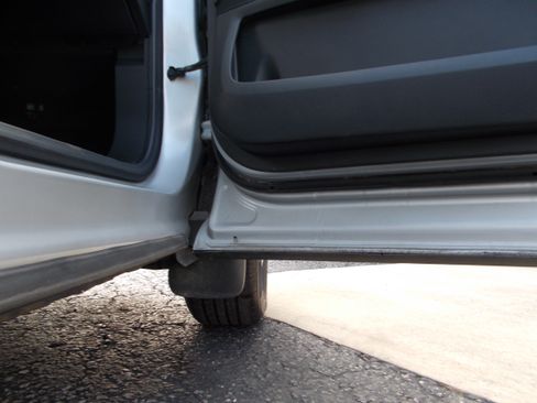 Used 2015 Chevrolet Equinox LS image 24