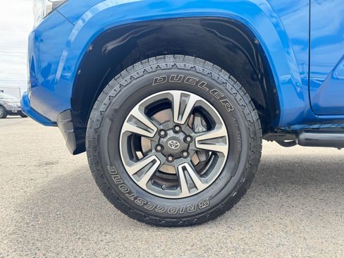 Used 2018 Toyota Tacoma TRD Sport RWD image 13