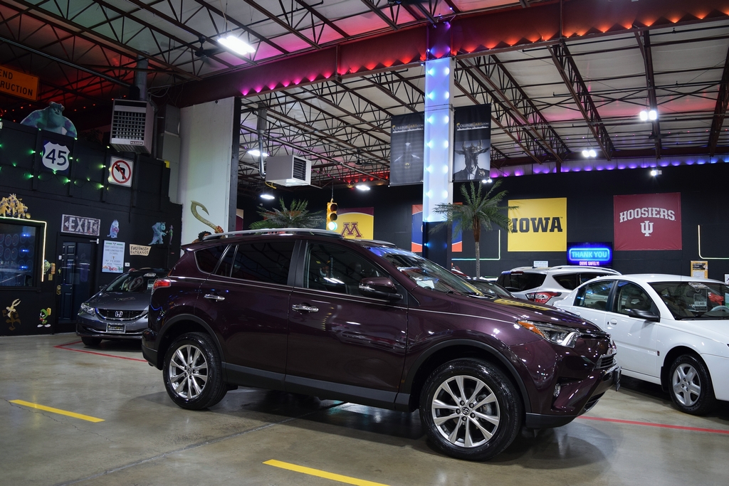 Used 2017 Toyota RAV4 Limited FWD image 7