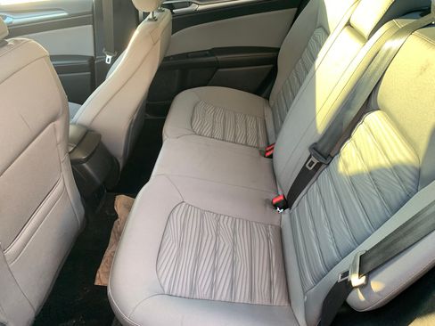Used 2016 Ford Fusion S FWD image 7