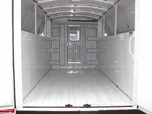 Used 2020 Chevrolet Express 3500 UNAVAIL RWD image 7