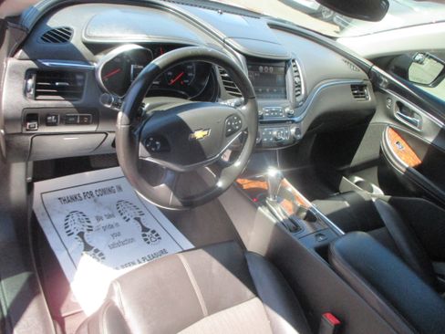 Used 2014 Chevrolet Impala LT w/ 1LT FWD image 8