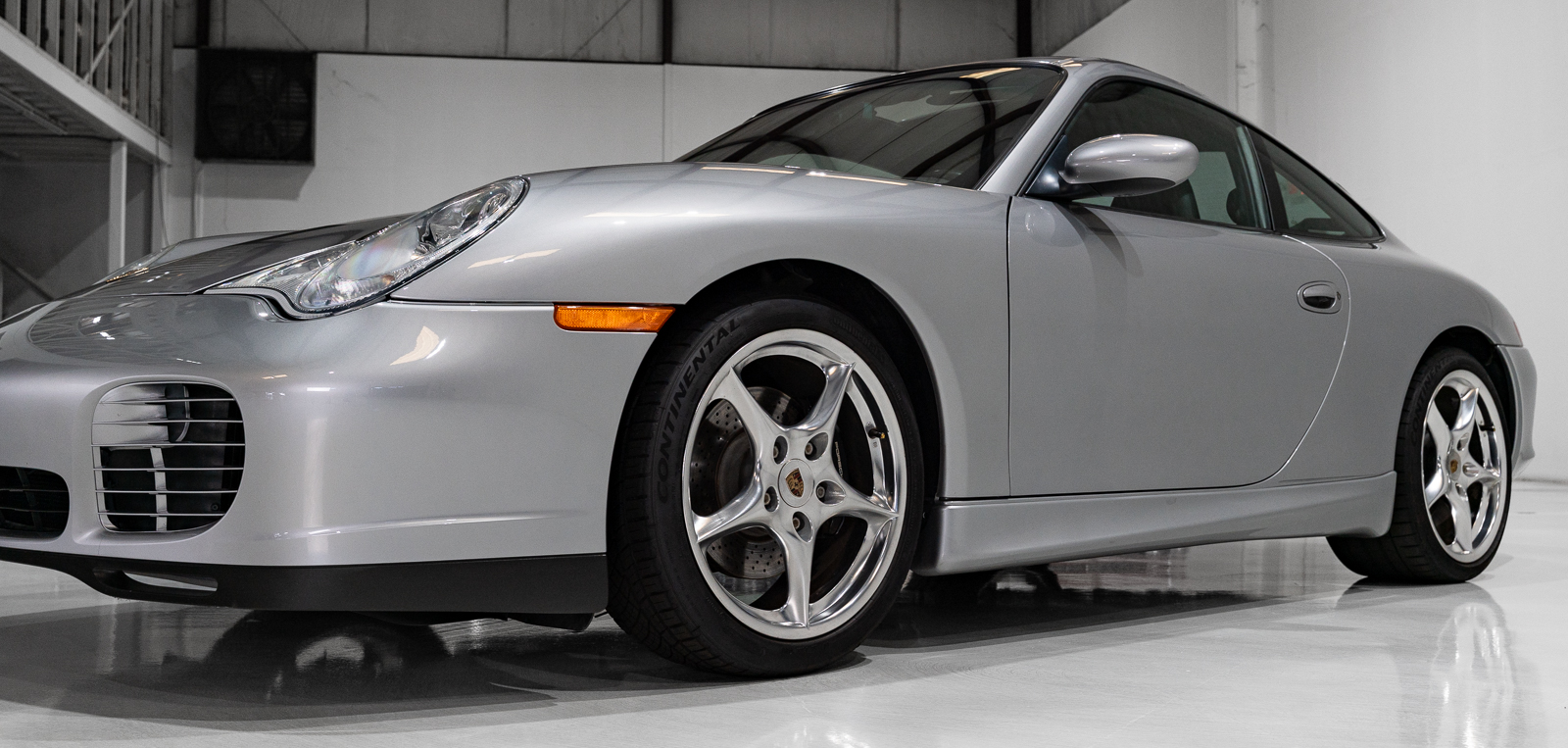 Used 2004 Porsche 911 40th Anniversary Coupe RWD image 27