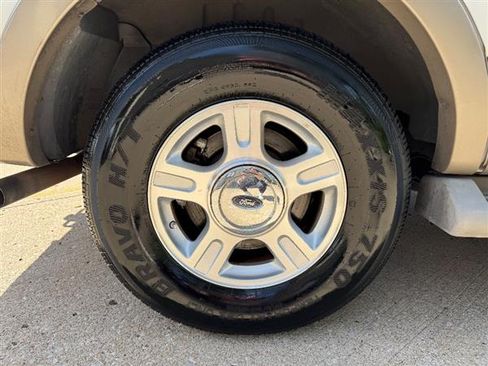 Used 2004 Ford Expedition Eddie Bauer RWD image 9