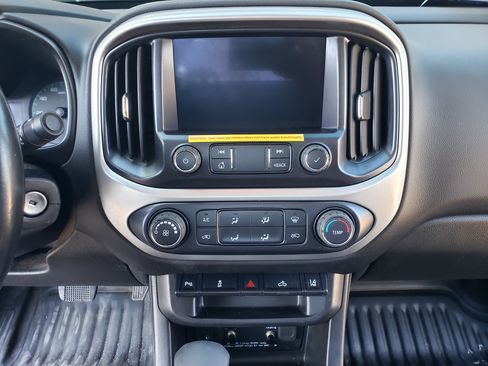 Used 2022 Chevrolet Colorado LT image 6