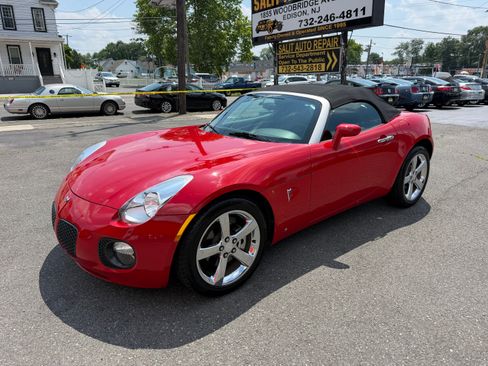 Used 2007 Pontiac Solstice GXP Convertible RWD image 23