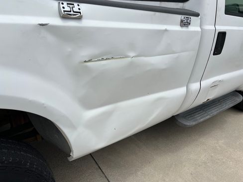 Used 2002 Ford F250 4x4 Regular Cab Super Duty image 7