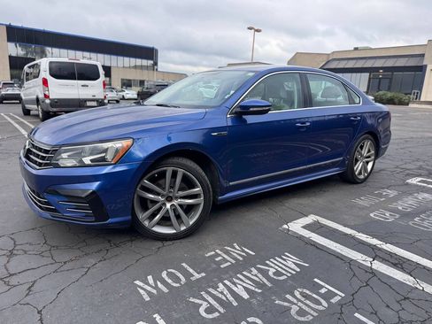 Used 2017 Volkswagen Passat 1.8T R-Line image 5