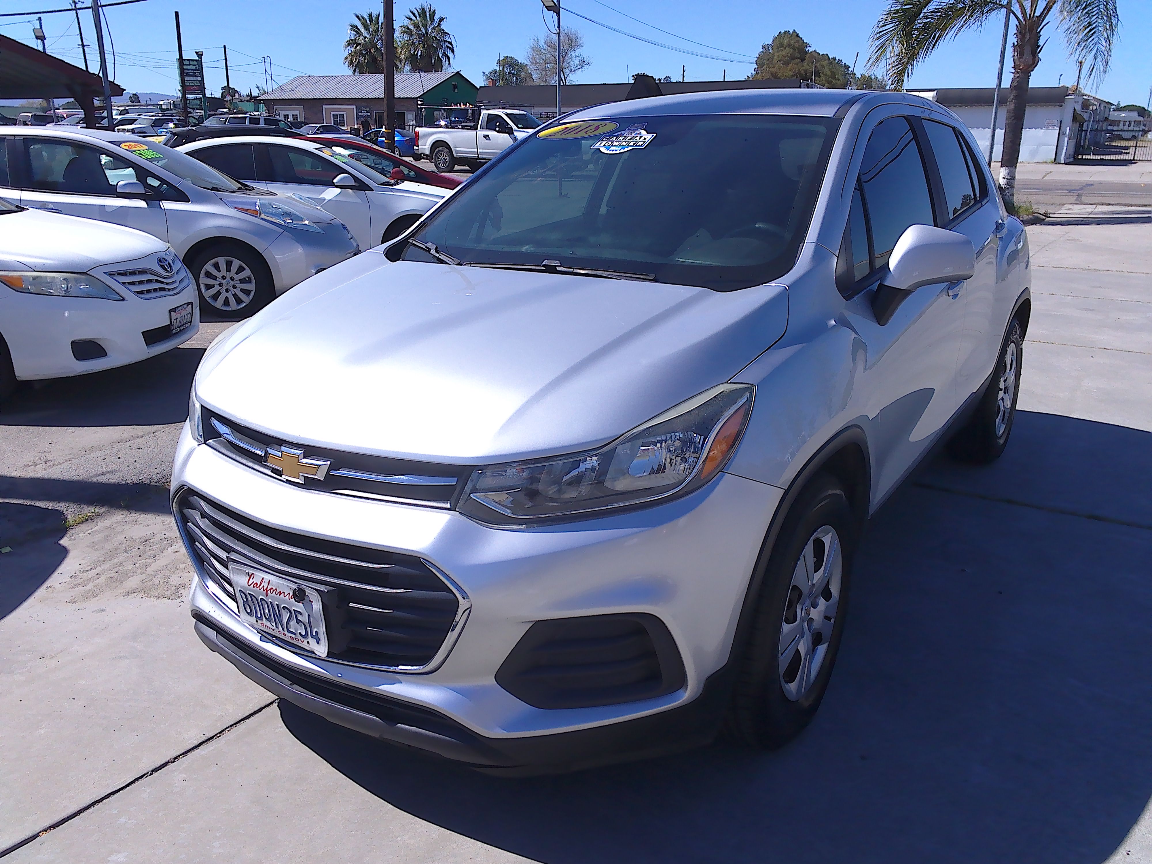 Used 2018 Chevrolet Trax LS FWD image 2