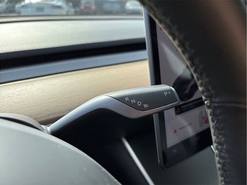 Used 2020 Tesla Model 3 Performance image 30