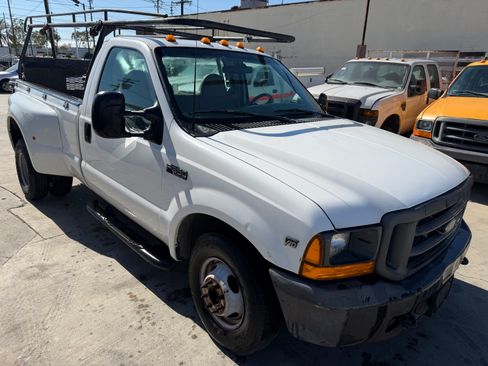 Used 2000 Ford F350 2WD Regular Cab DRW Super Duty image 4