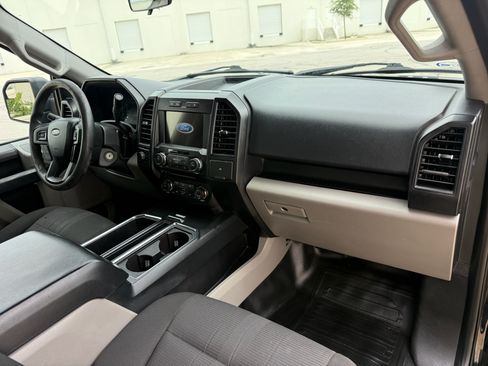 Used 2018 Ford F150 STX image 12
