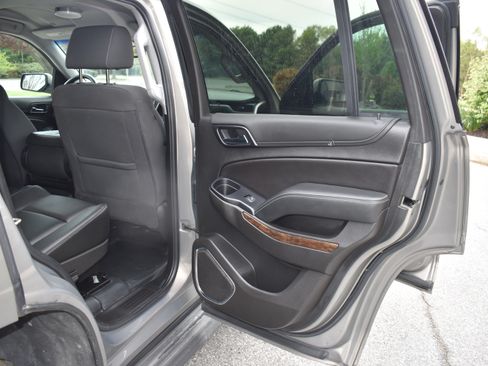 Used 2019 Chevrolet Tahoe 4WD image 23