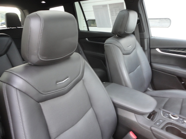Used 2022 Cadillac XT6 AWD Premium Luxury image 29