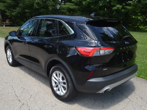 Used 2021 Ford Escape SE AWD/4WD image 3