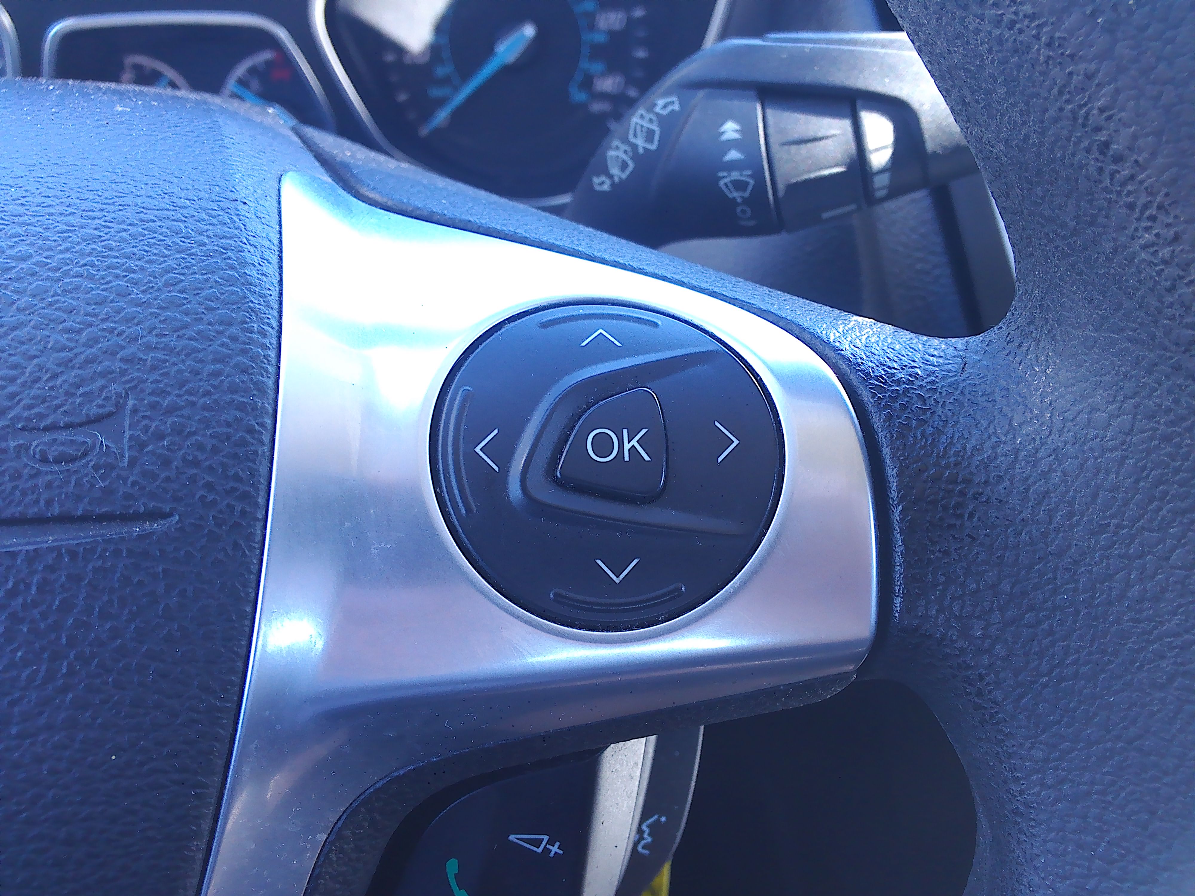 Used 2013 Ford Focus SE Hatchback FWD image 28