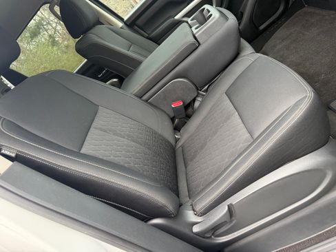 Used 2018 Nissan Titan SV image 54