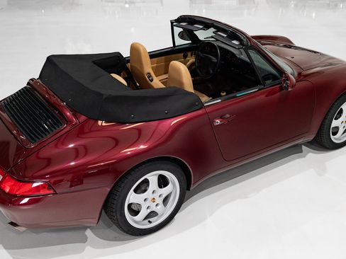 Used 1998 Porsche 911 Carrera Cabriolet RWD image 23