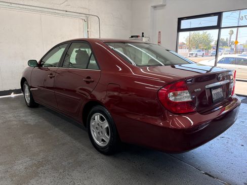 Used 2002 Toyota Camry V6 FWD image 6