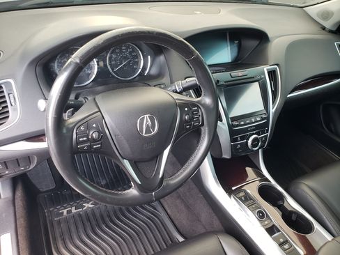 Used 2015 Acura TLX FWD image 9